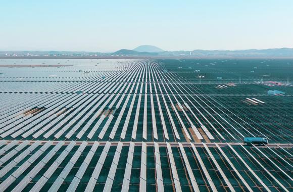 Utility-scale solar photovoltaic array